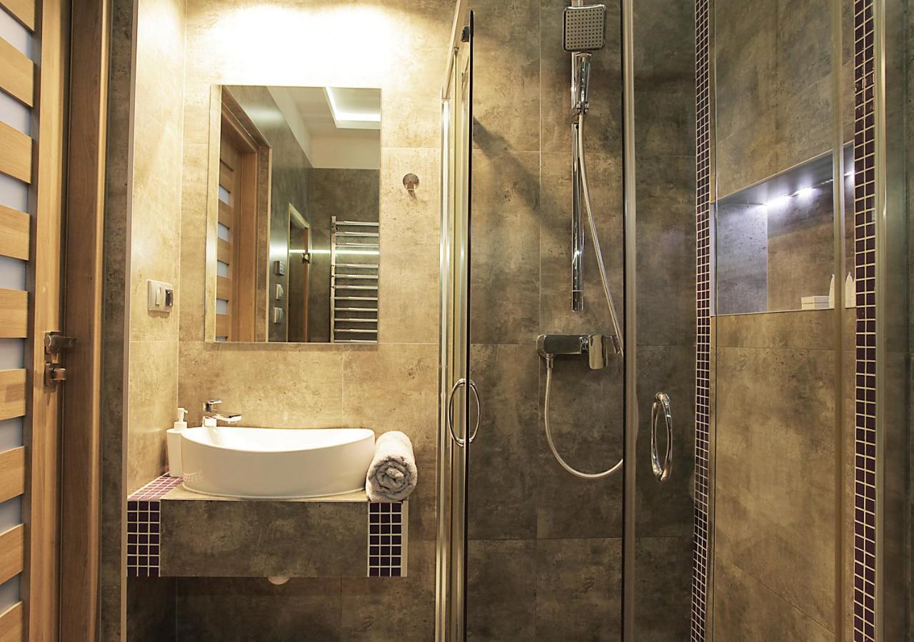 Apartment Rodzinny Hrabiego - Sauna, Centrum Zakopanego Ul Zamoyskiego, Balkon, 2 Sypialnie, Parking, Gorne Krupowki *